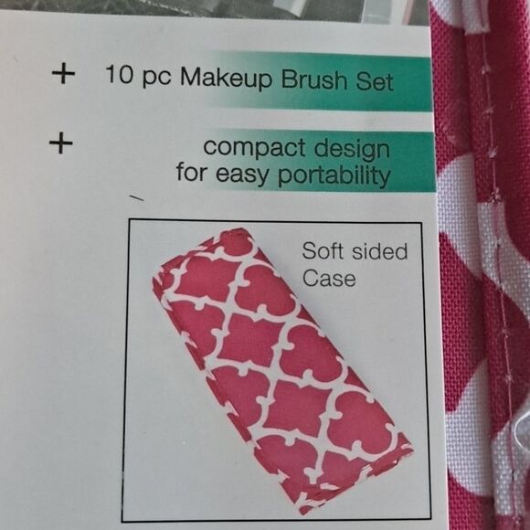 Smart essential  makeup brush kit. - Picture 5 of 5